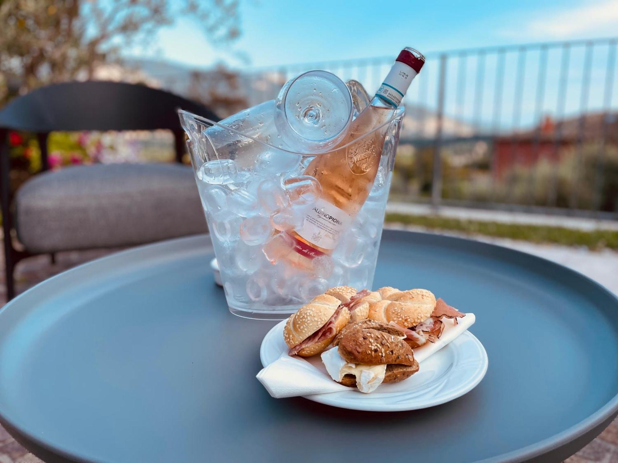 Relais Fontana Rosa B&B Wellness Каприно-Веронезе Экстерьер фото