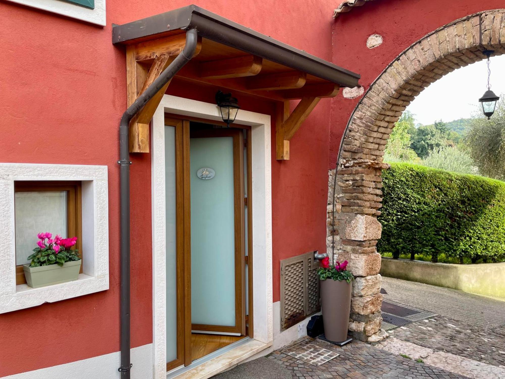 Relais Fontana Rosa B&B Wellness Каприно-Веронезе Экстерьер фото